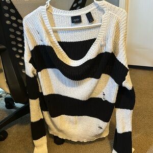 Day trip black and white distressed sweater